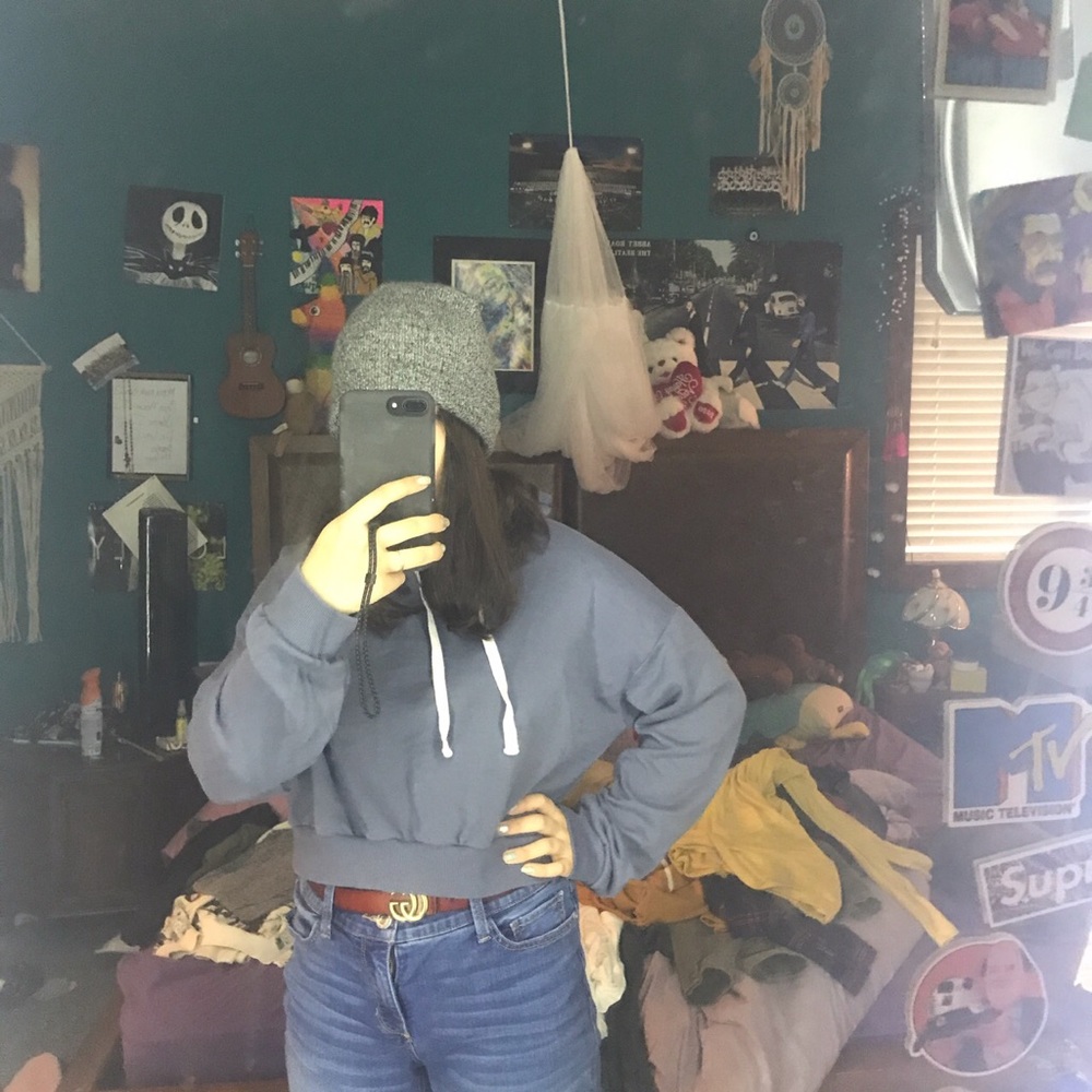 Sky blue cropped sweater